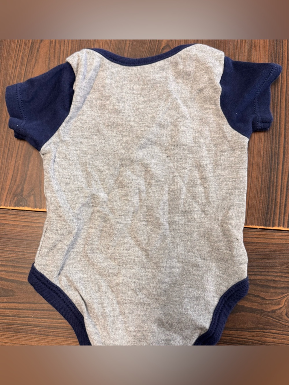 New York Yankees Baby One-Piece Bodysuit - Gray & Navy - Picture 3 of 3